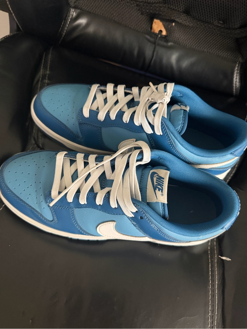 Nike Men’s Low-Top Sneakers in Light Blue and White